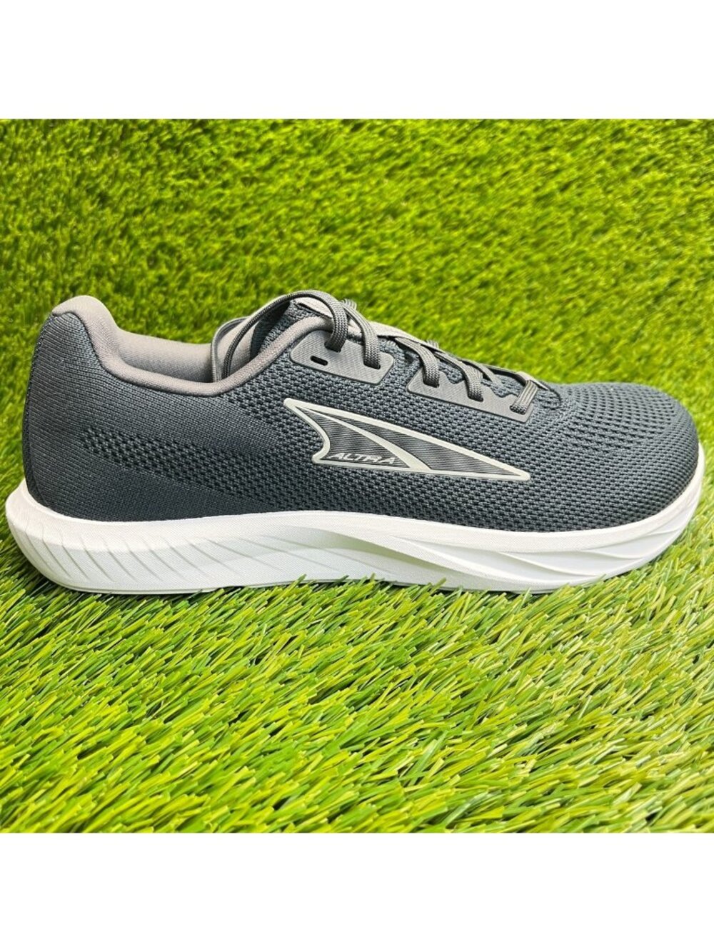 Altra Escalante 4 Womens Size 9 Black White Athletic Road Running Shoes Sneakers